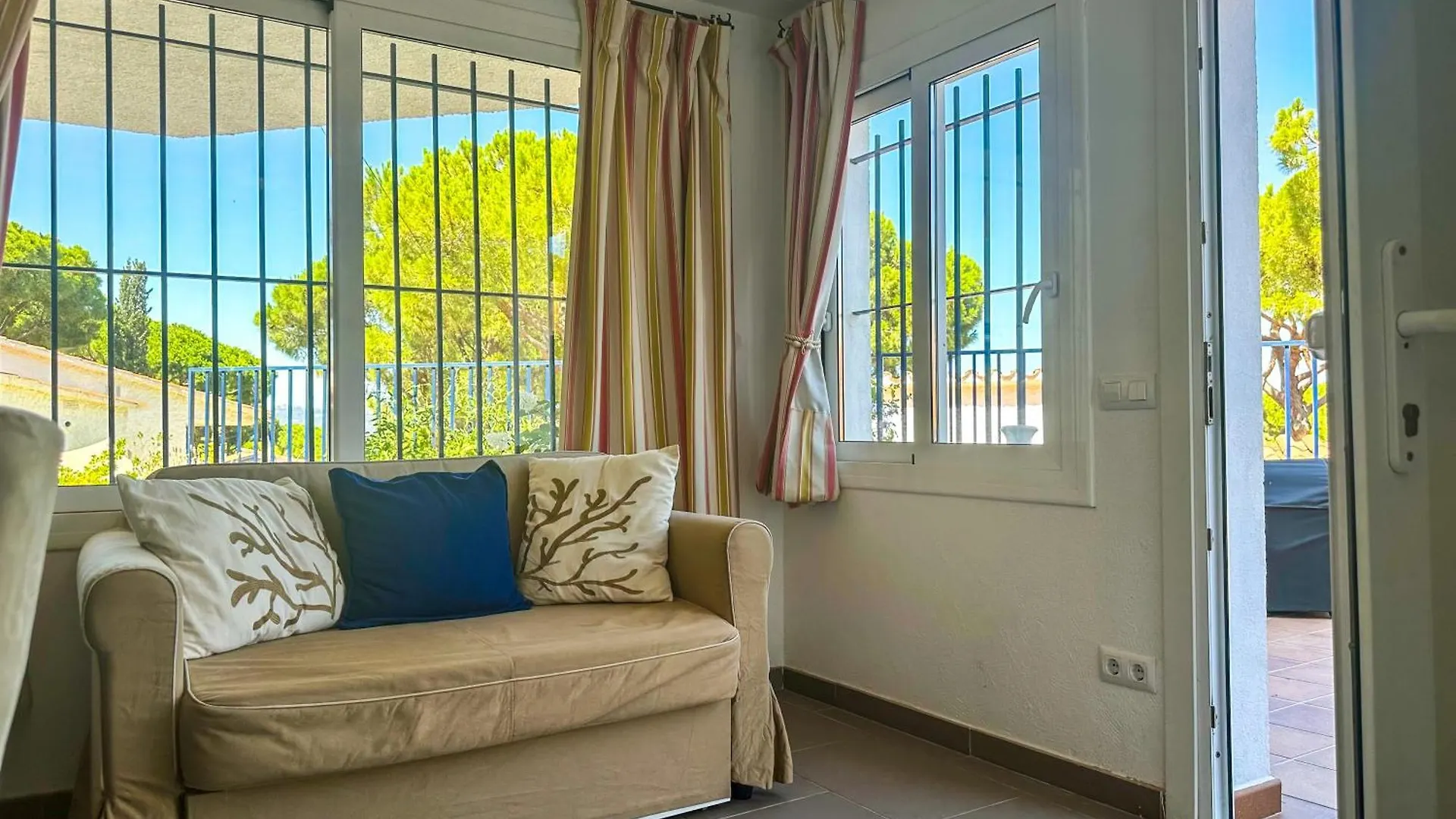 Boubou - Fantastica Villa Con Piscina! 帕尔斯 西班牙